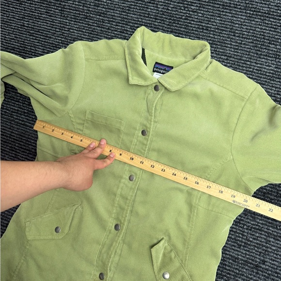 Vintage Patagonia Jacket Women’s M Green Corduroy Cordwarmer Fleece Lined Y2K - Picture 3 of 12